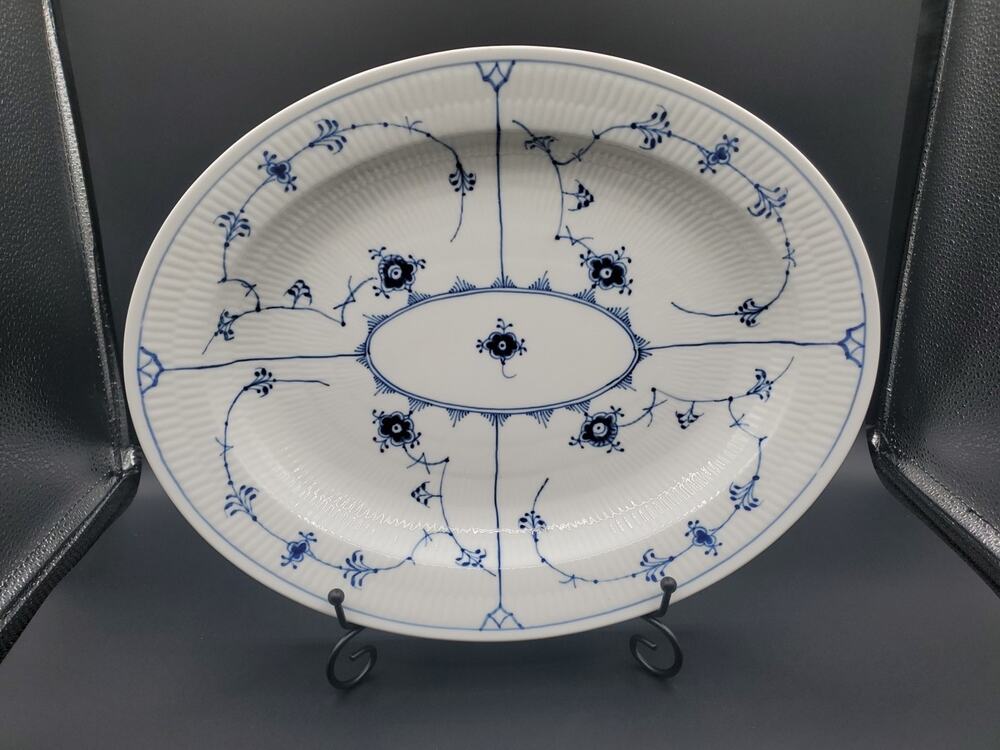 Royal Copenhagen Blue Fluted Plain #99 Serving Platter Oval 14" Denmark 1940's